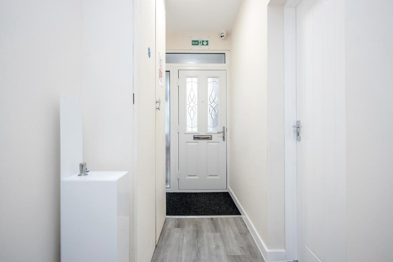 Bedford Hospital Victoria Apartments A And B By Homely Spaces Short Lets & Serviced Accommodation Ngoại thất bức ảnh