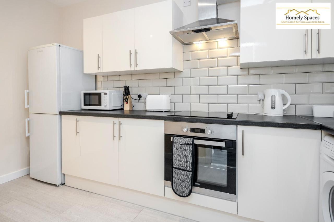 Bedford Hospital Victoria Apartments A And B By Homely Spaces Short Lets & Serviced Accommodation Ngoại thất bức ảnh